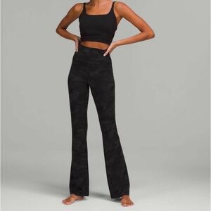 Lululemon Groove Super-High-Rise Flared Pant